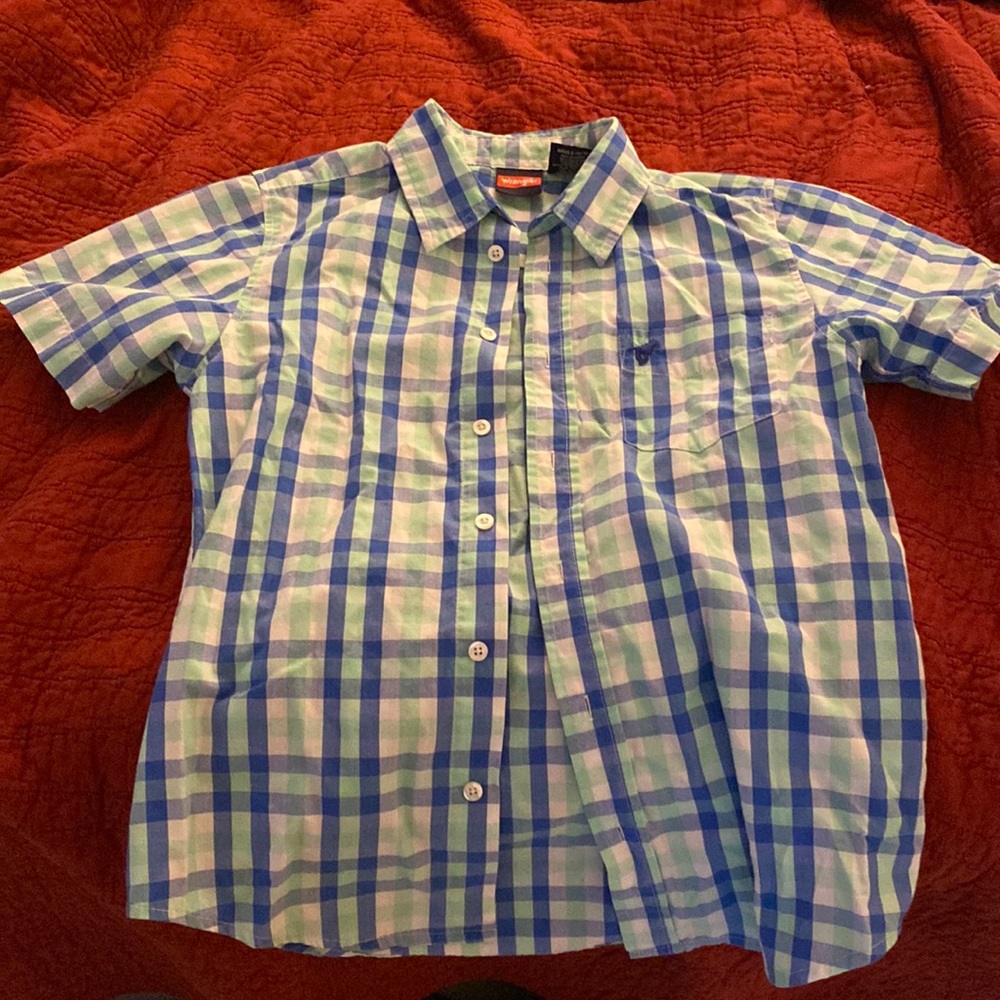 Boys size 10-12 wrangler dress shirt/old navy long sleeved button up dress shirt